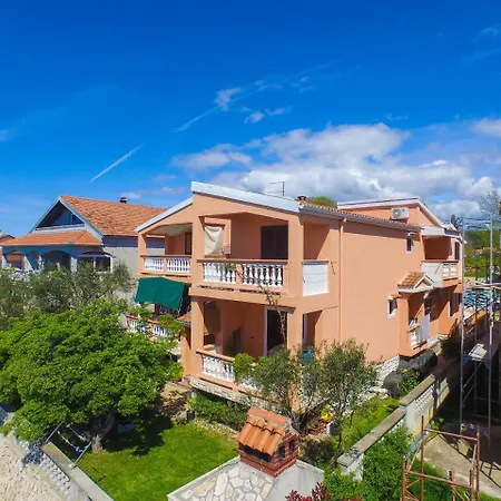 Lela 1 * Бибинье